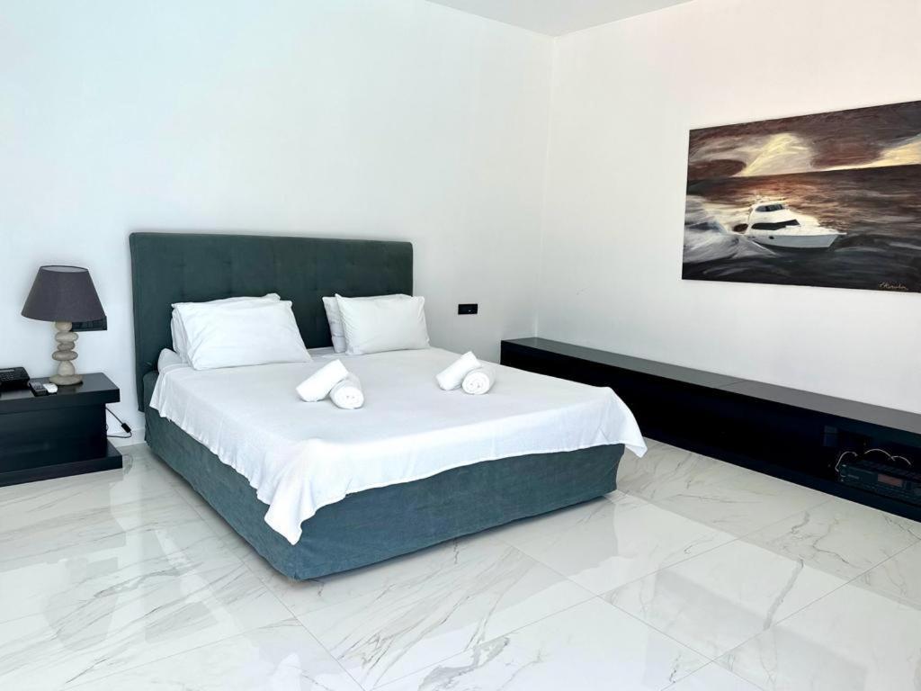 Leblanc Luxurious Beachfront Villa, Gcollectiongr Ermióni Eksteriør bilde