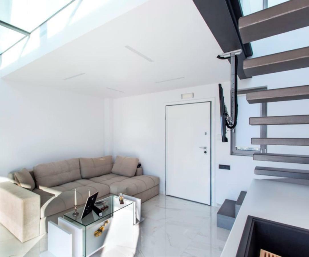Leblanc Luxurious Beachfront Villa, Gcollectiongr Ermióni Eksteriør bilde